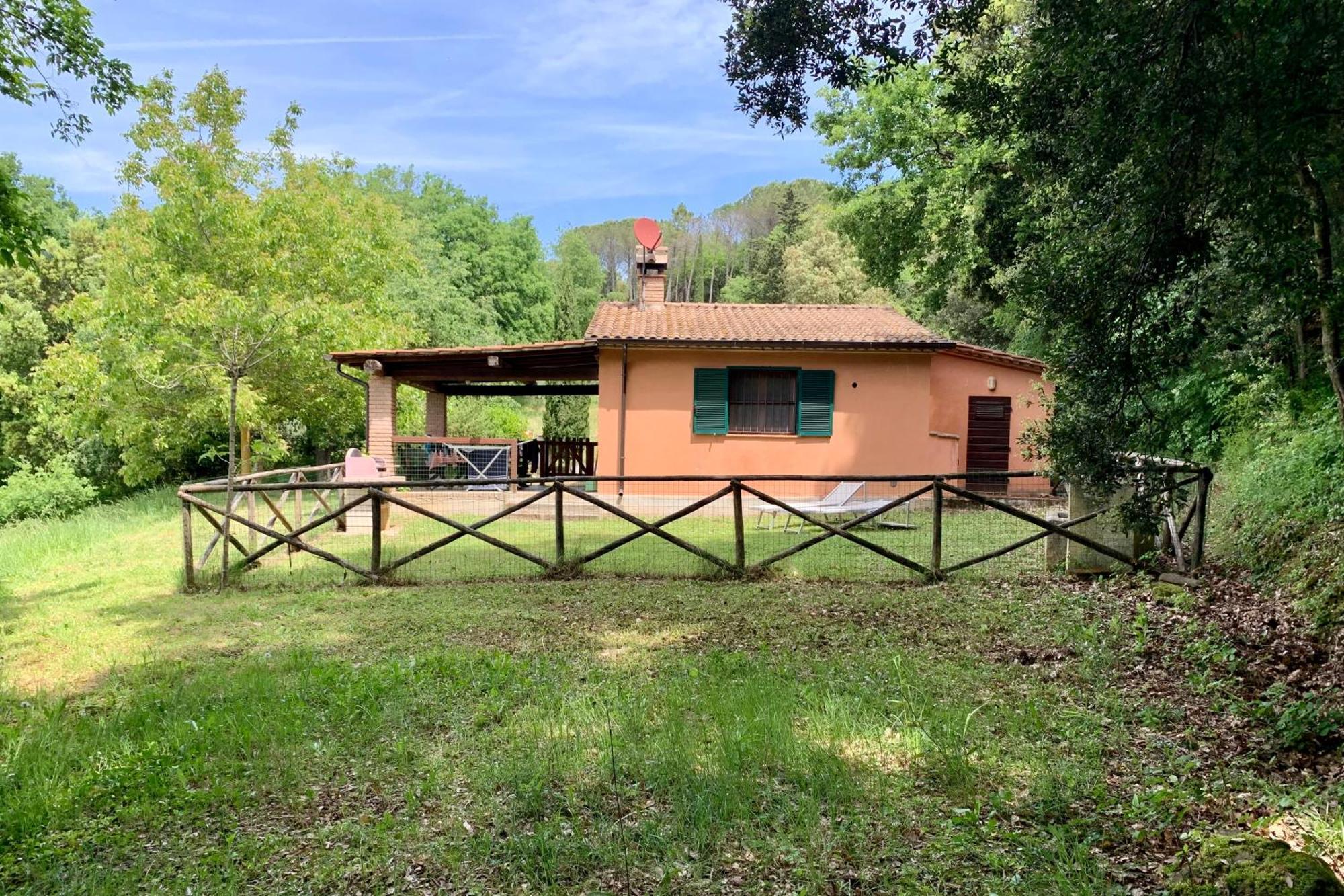 Agriturismo Fattoria La Prugnola Montescudaio Exteriör bild