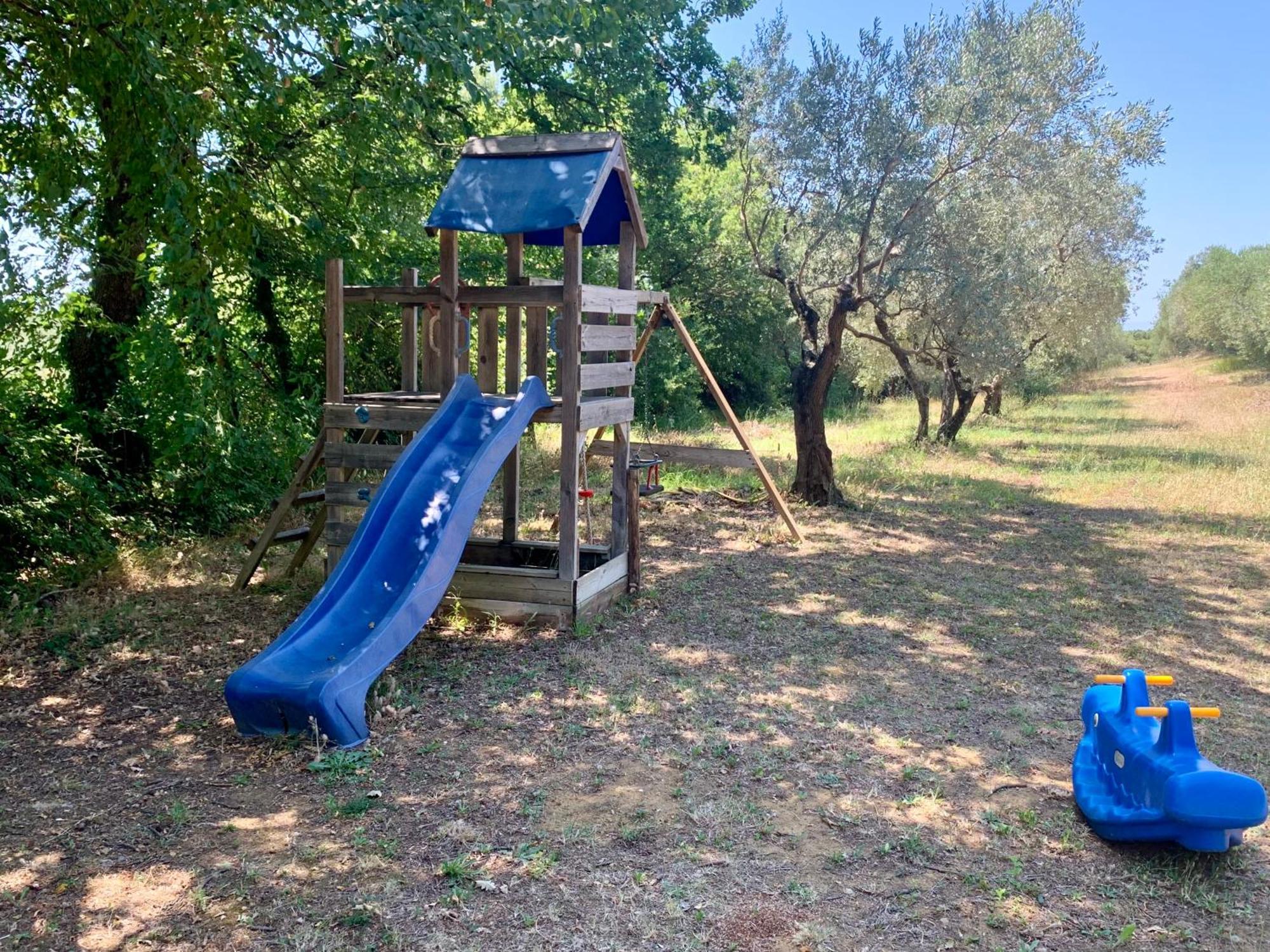 Agriturismo Fattoria La Prugnola Montescudaio Exteriör bild