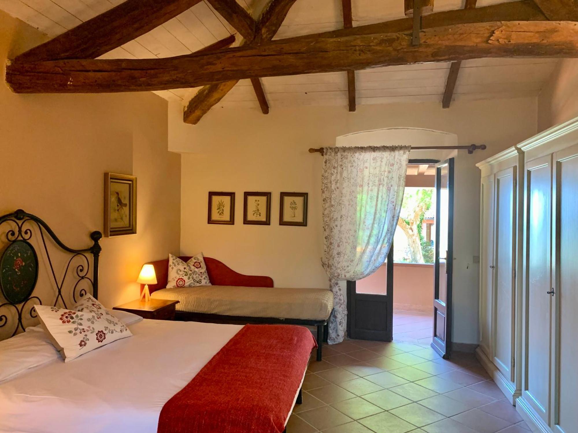 Agriturismo Fattoria La Prugnola Montescudaio Rum bild